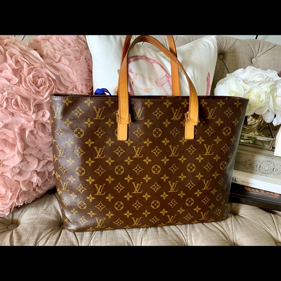 SOLD! Louis Vuitton Monogram Luco Tote!❤️. - Picture 4 of 8